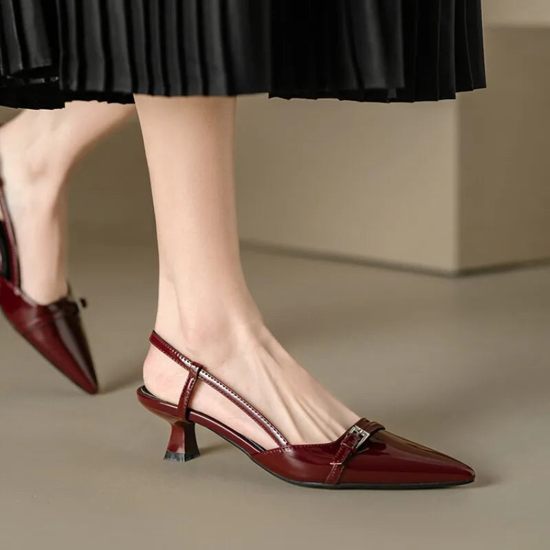 Eleganckie Szpilki Elvor z Motywem Kotka